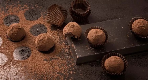 With this boston chocolate tour, you'll learn the history and life of chocolate, how luxury chocolates are created, and much more. Chocolate Tours Boston Truffle Making Classes Tipsy Chocolates