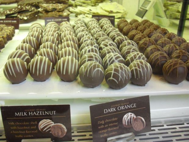 Visit guadalajara's most important sights in this walking tour, including plazas, churches and monuments. Artisanal Edibles Boston Chocolate Walking Tour Destination Lindt